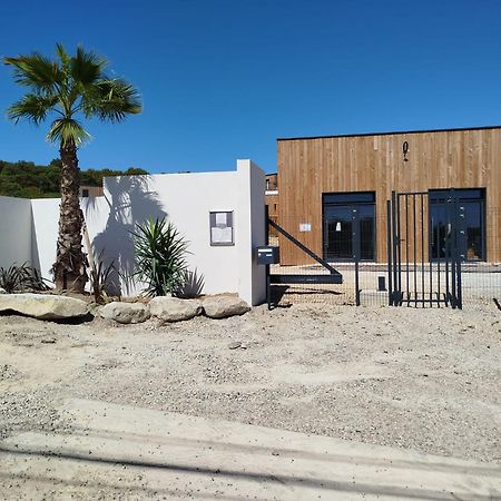 Camping Les Lodges Du Lagon Calvisson Buitenkant foto
