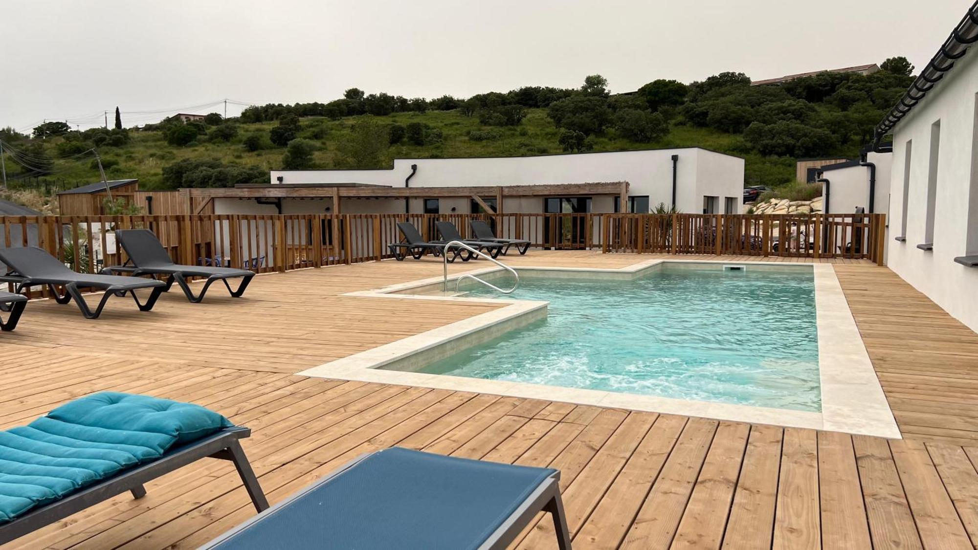 Camping Les Lodges Du Lagon Calvisson Buitenkant foto