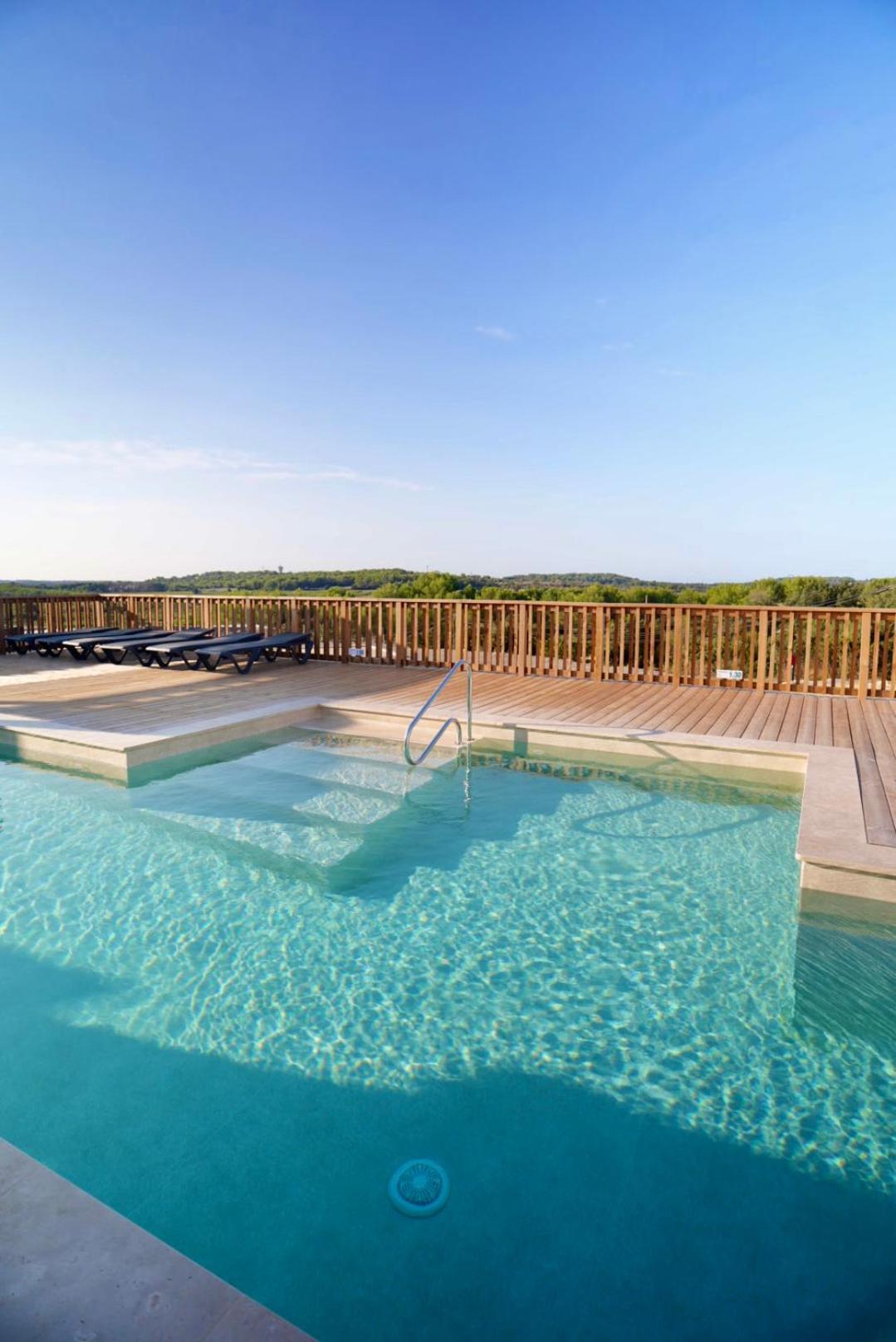 Camping Les Lodges Du Lagon Calvisson Buitenkant foto